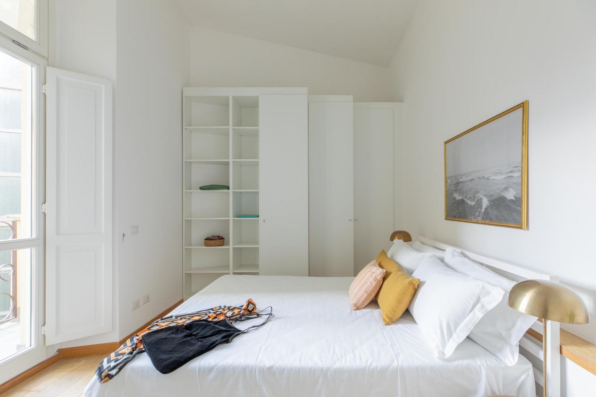 Iflat Contemporary Elegant Skyline In *